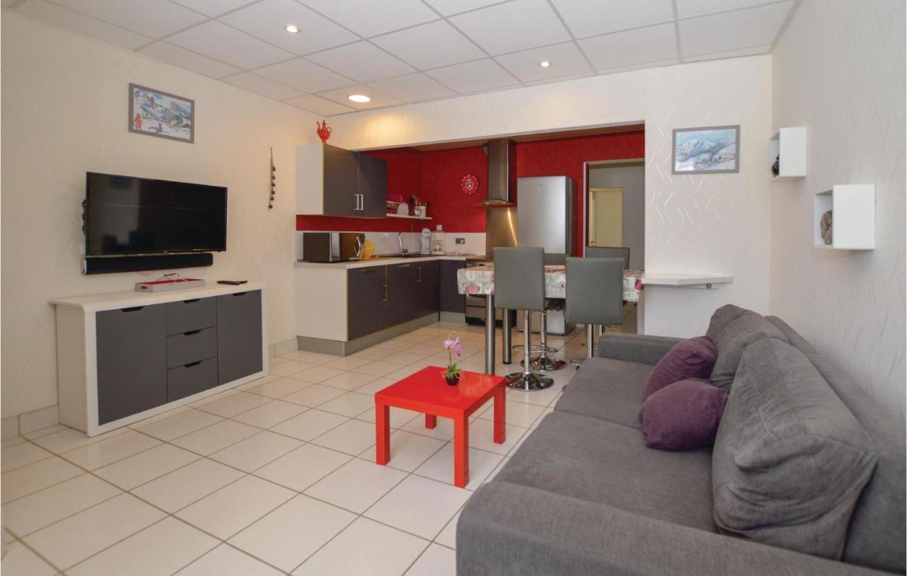Beautiful Apartment In La Bourboule With Kitchen Льо Мон-Дор Екстериор снимка