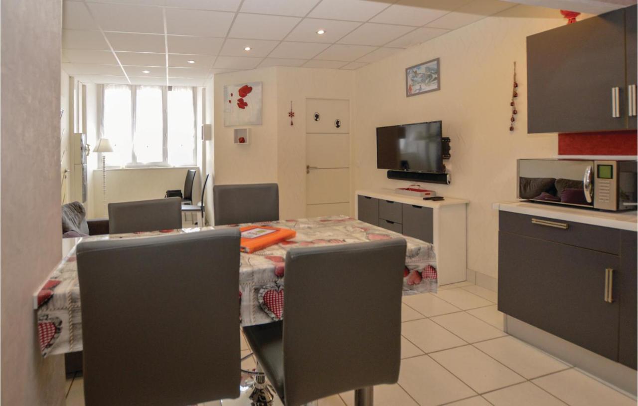 Beautiful Apartment In La Bourboule With Kitchen Льо Мон-Дор Екстериор снимка