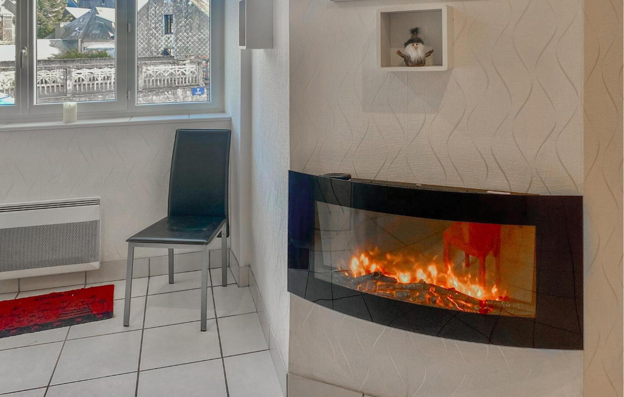 Beautiful Apartment In La Bourboule With Kitchen Льо Мон-Дор Екстериор снимка